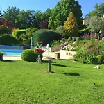 Дом отдыха Verdon Views Pool & Terrace